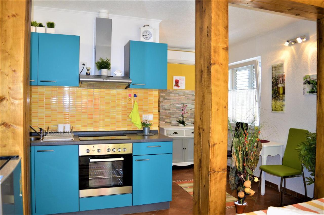 Studio Apartments Luka Biograd - 本科瓦茨 外观 照片