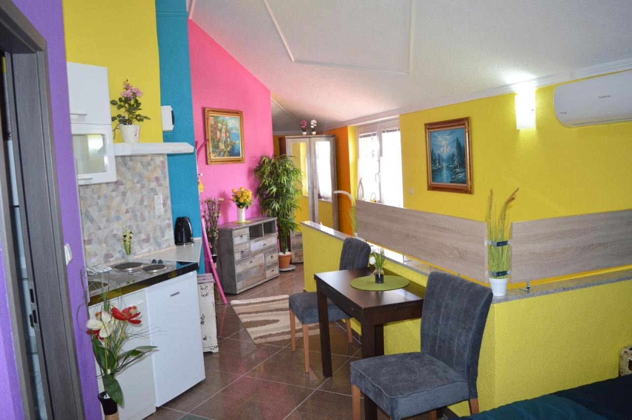 Studio Apartments Luka Biograd - 本科瓦茨 外观 照片
