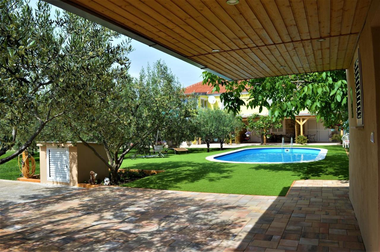 Studio Apartments Luka Biograd - 本科瓦茨 外观 照片
