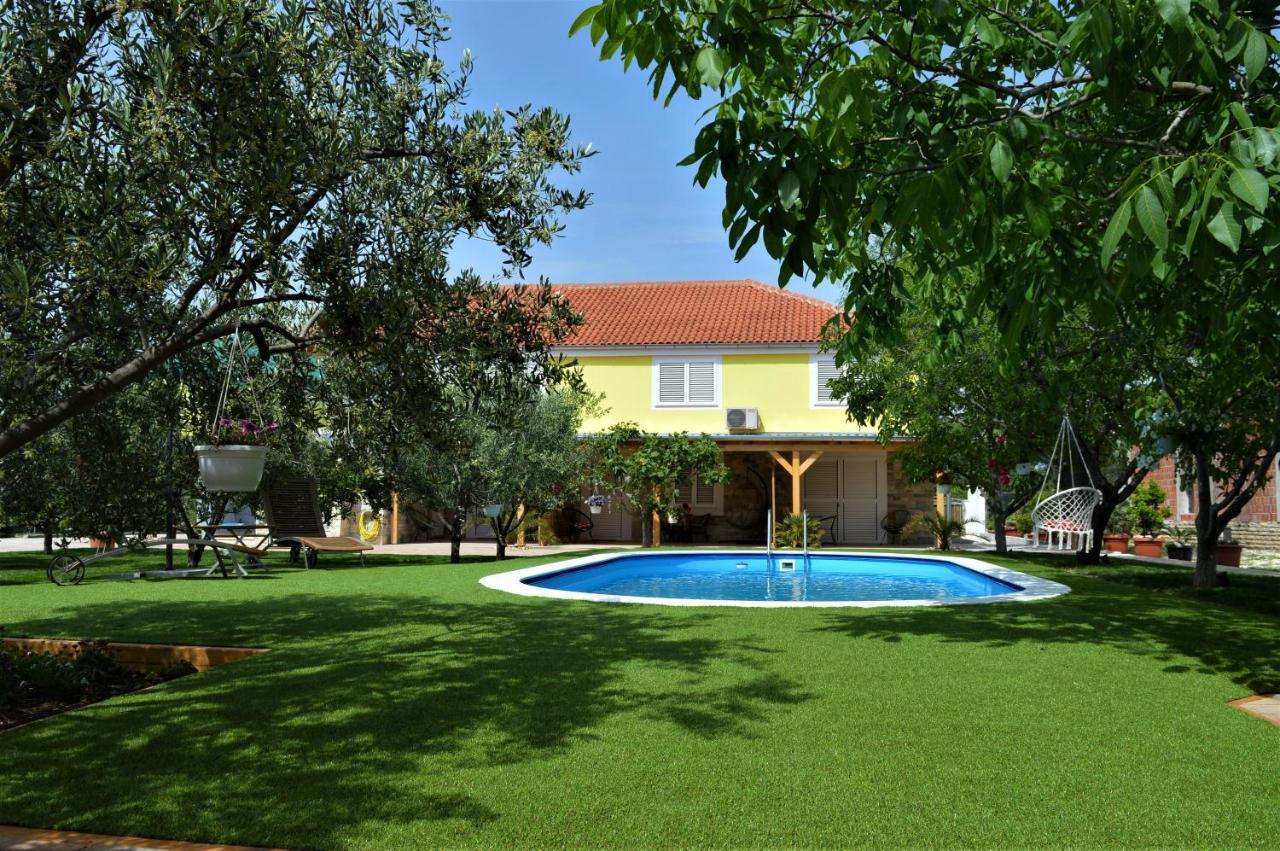 Studio Apartments Luka Biograd - 本科瓦茨 外观 照片