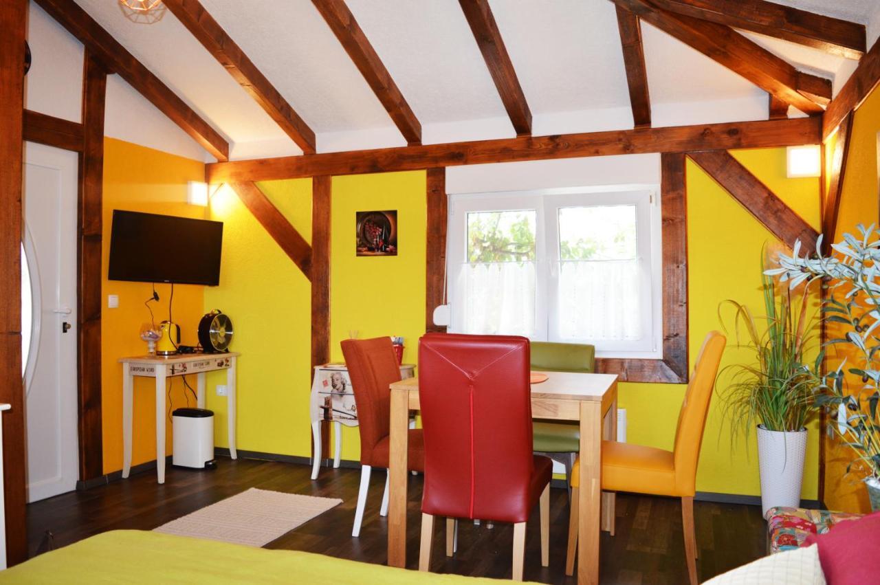 Studio Apartments Luka Biograd - 本科瓦茨 外观 照片
