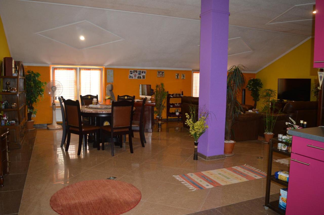 Studio Apartments Luka Biograd - 本科瓦茨 外观 照片