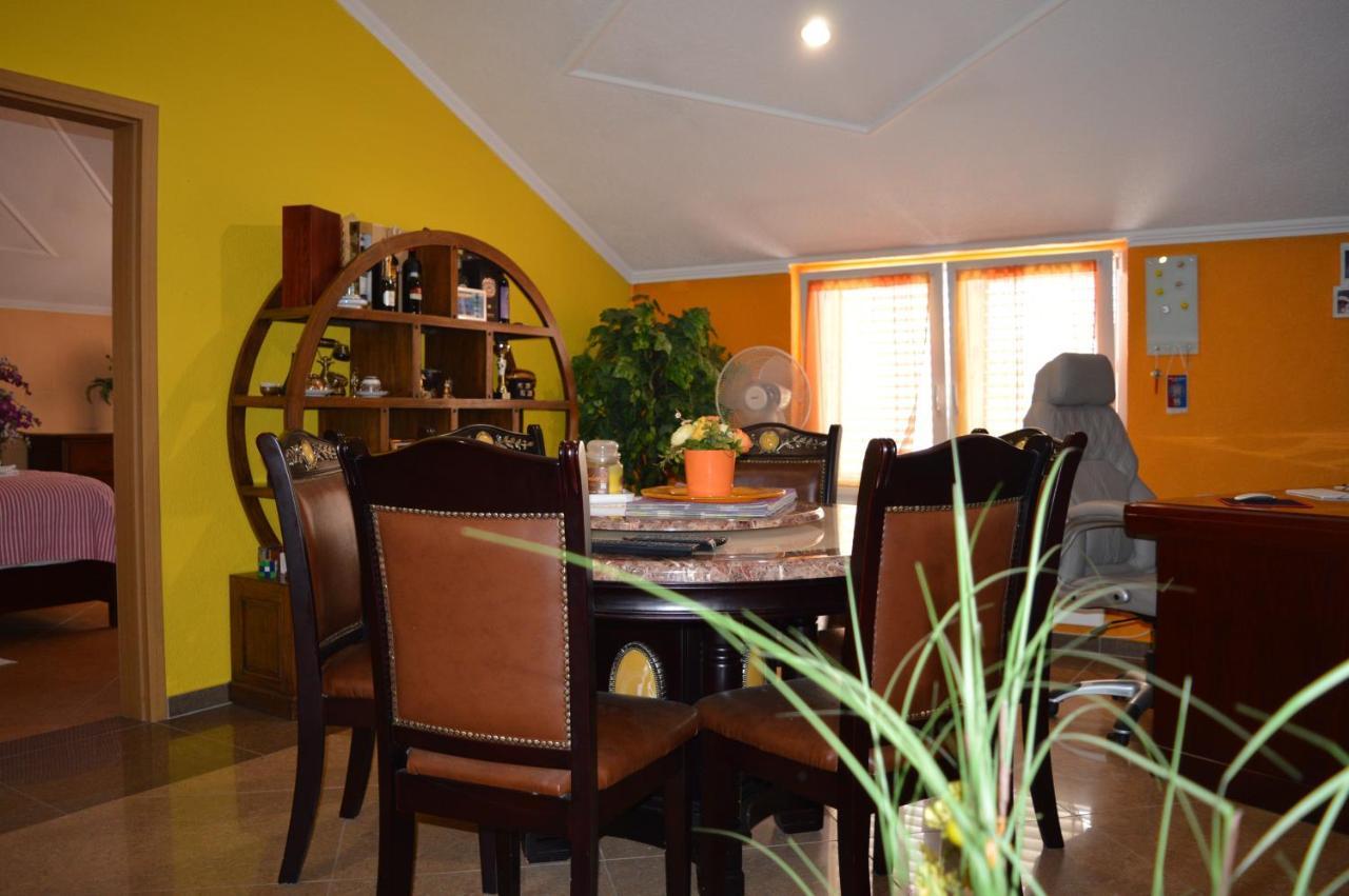 Studio Apartments Luka Biograd - 本科瓦茨 外观 照片
