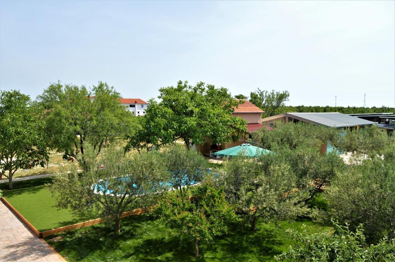 Studio Apartments Luka Biograd - 本科瓦茨 外观 照片