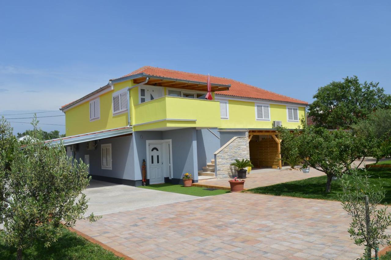 Studio Apartments Luka Biograd - 本科瓦茨 外观 照片