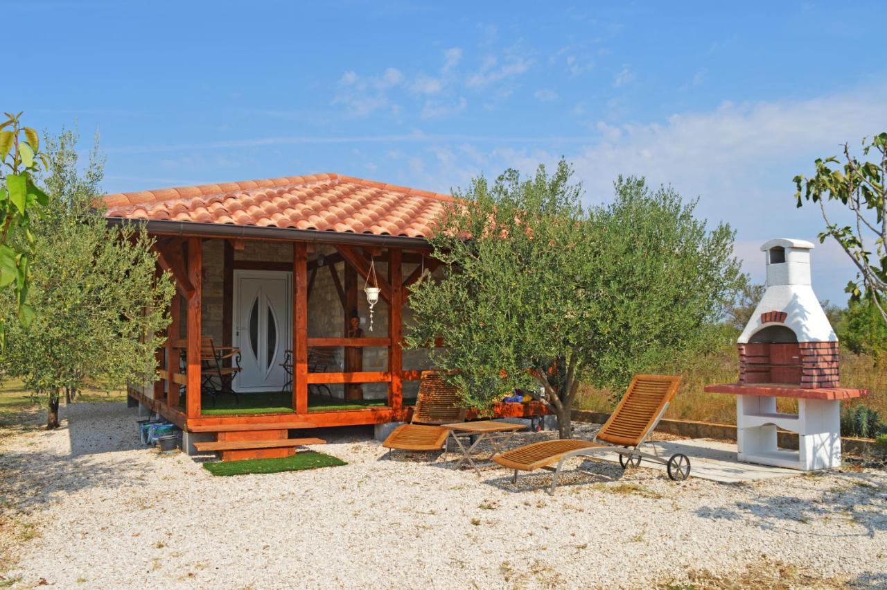 Studio Apartments Luka Biograd - 本科瓦茨 外观 照片