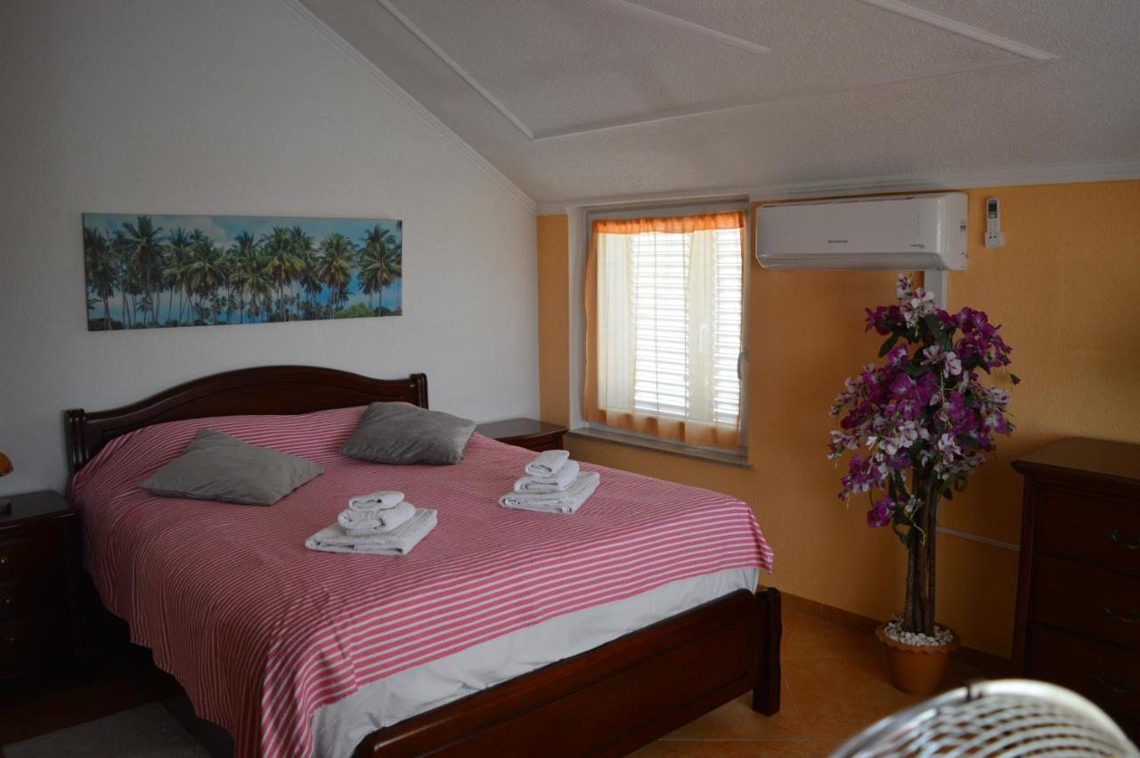 Studio Apartments Luka Biograd - 本科瓦茨 外观 照片