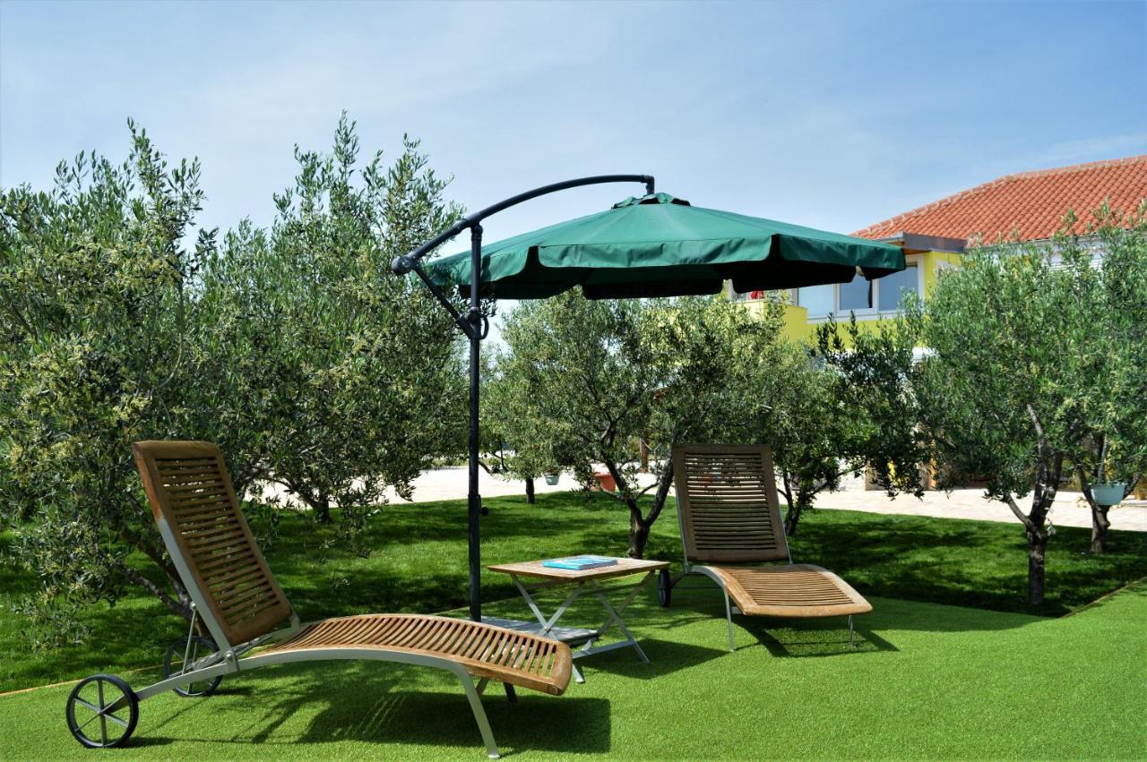 Studio Apartments Luka Biograd - 本科瓦茨 外观 照片