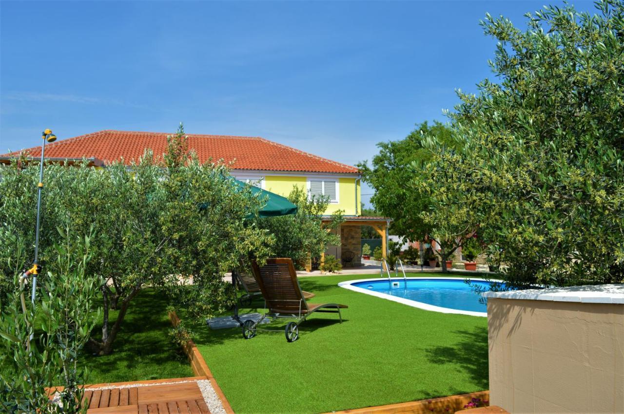 Studio Apartments Luka Biograd - 本科瓦茨 外观 照片