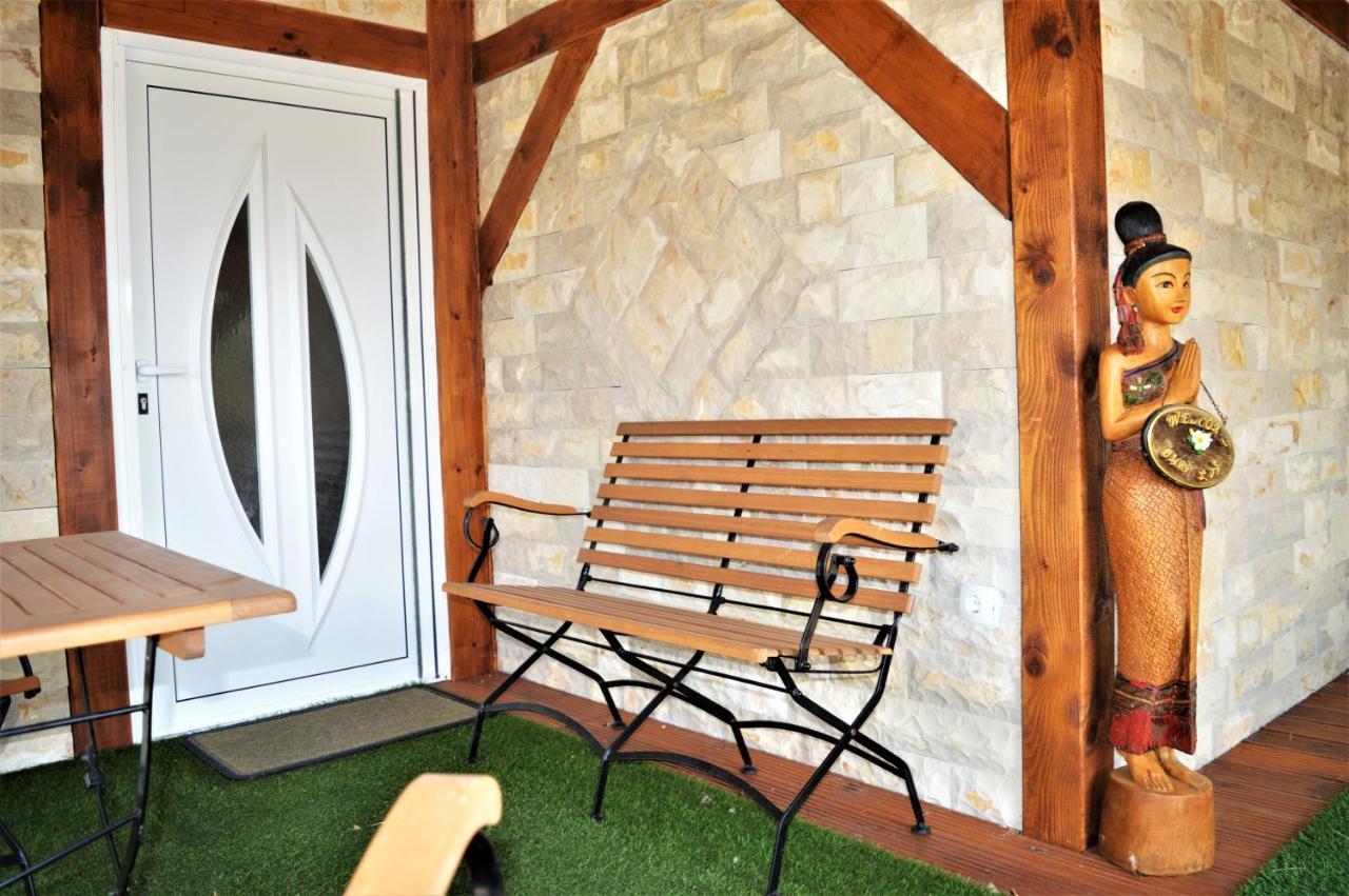 Studio Apartments Luka Biograd - 本科瓦茨 外观 照片
