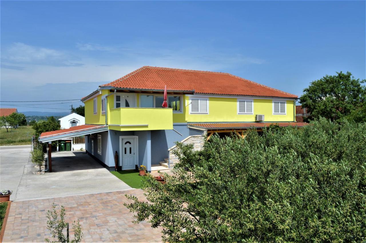 Studio Apartments Luka Biograd - 本科瓦茨 外观 照片